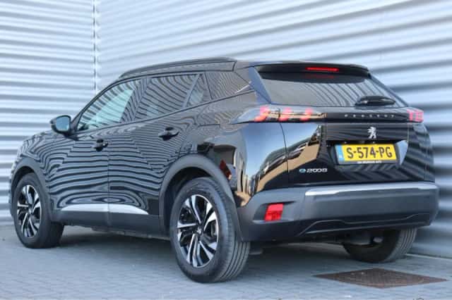 Peugeot e-2008 (2023) thumbnail 7