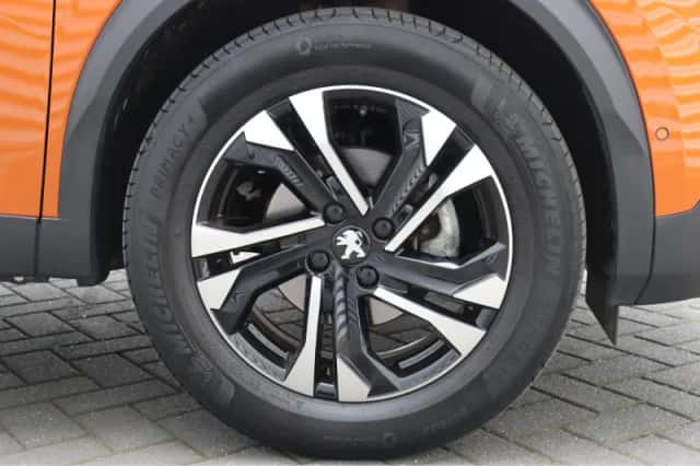 Peugeot 2008 (2021) thumbnail 12