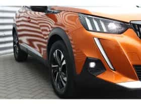 Peugeot 2008 (2021) thumbnail 14