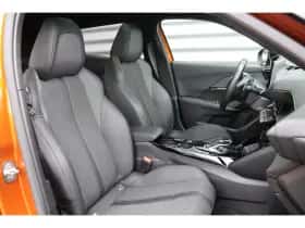 Peugeot 2008 (2021) thumbnail 18