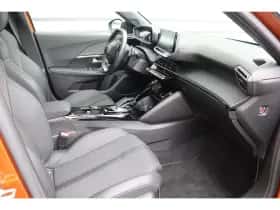 Peugeot 2008 (2021) thumbnail 19
