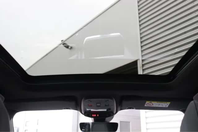 Peugeot 2008 (2021) thumbnail 38