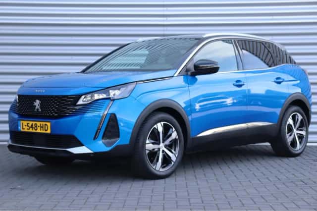 Peugeot 3008 (2021) thumbnail 1