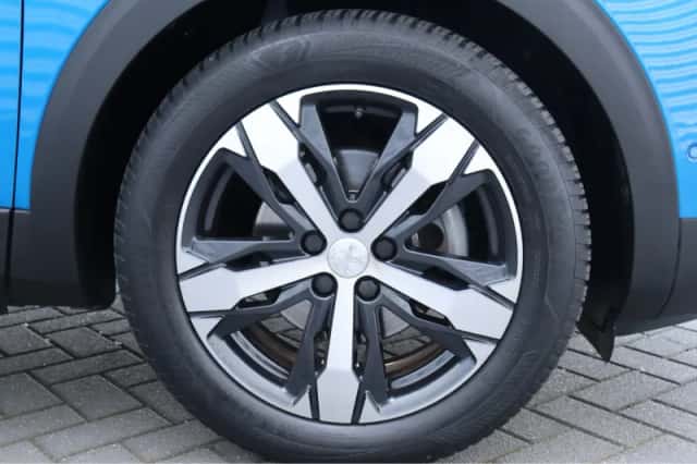 Peugeot 3008 (2021) thumbnail 12