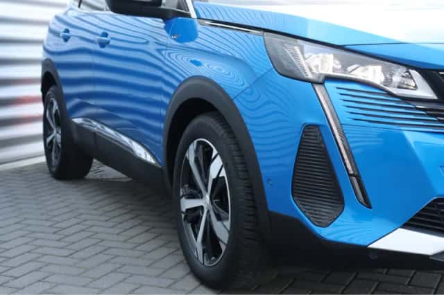 Peugeot 3008 (2021) thumbnail 17