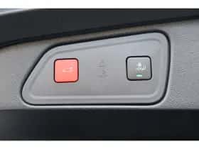 Peugeot 3008 (2021) thumbnail 19
