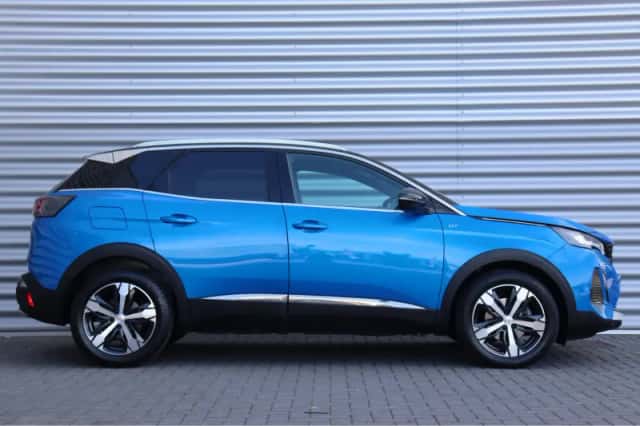 Peugeot 3008 (2021) thumbnail 3