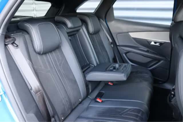 Peugeot 3008 (2021) thumbnail 21