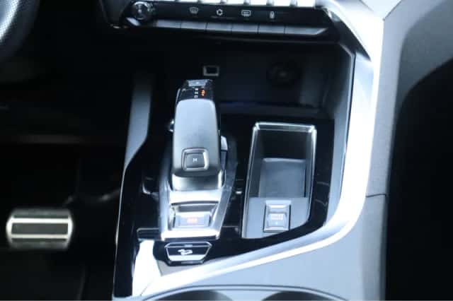 Peugeot 3008 (2021) thumbnail 38