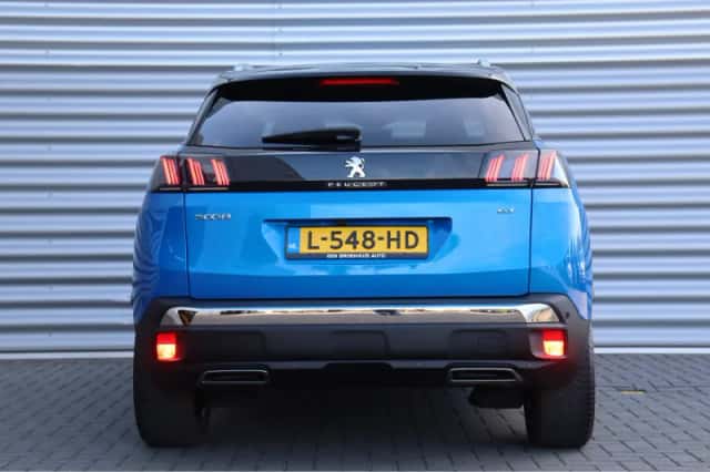 Peugeot 3008 (2021) thumbnail 8