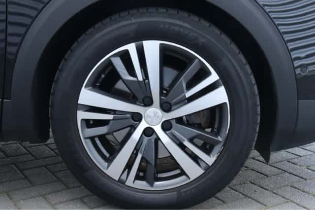 Peugeot 3008 (2022) thumbnail 11