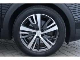 Peugeot 3008 (2022) thumbnail 11