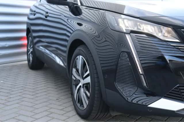 Peugeot 3008 (2022) thumbnail 14