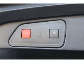 Peugeot 3008 (2022) thumbnail 16