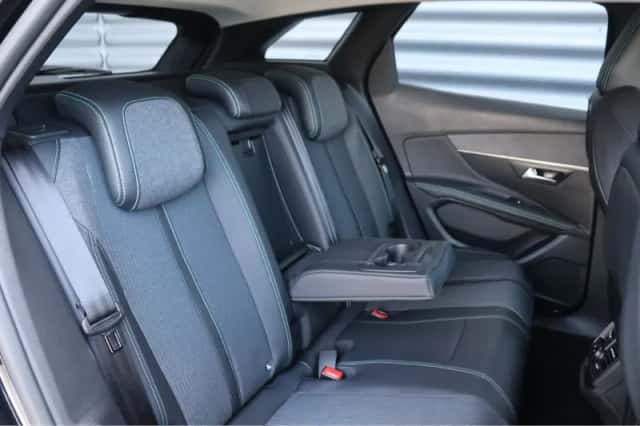 Peugeot 3008 (2022) thumbnail 18