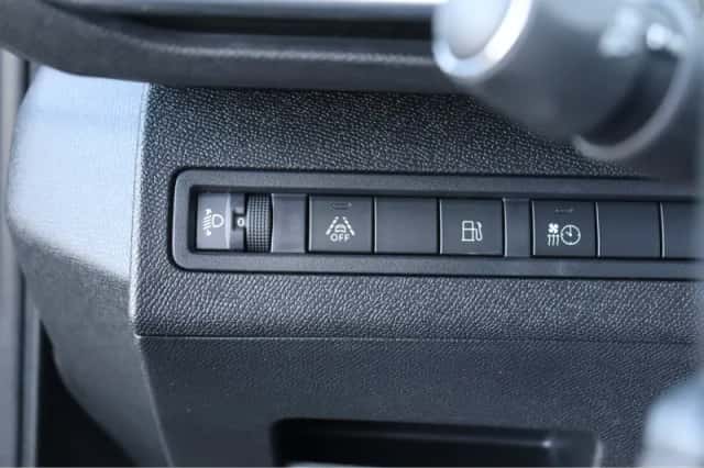 Peugeot 3008 (2022) thumbnail 22
