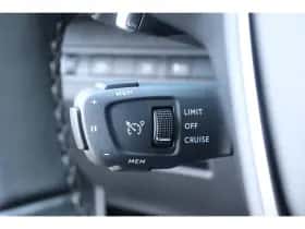Peugeot 3008 (2022) thumbnail 23