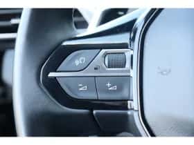Peugeot 3008 (2022) thumbnail 25