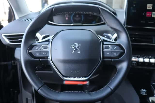 Peugeot 3008 (2022) thumbnail 30