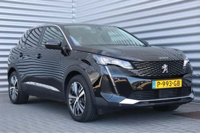 Peugeot 3008 (2022) thumbnail 4