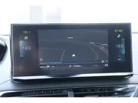 Peugeot 3008 (2022) thumbnail 32