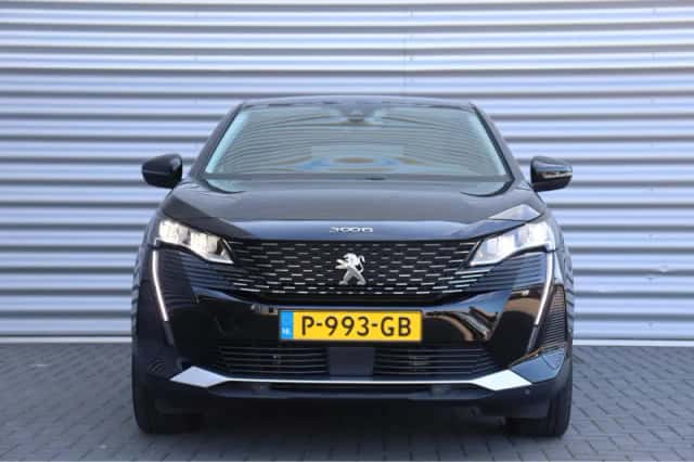 Peugeot 3008 (2022) thumbnail 5