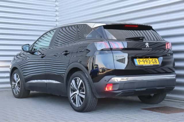 Peugeot 3008 (2022) thumbnail 7