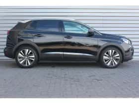 Peugeot 3008 (2019) thumbnail 3