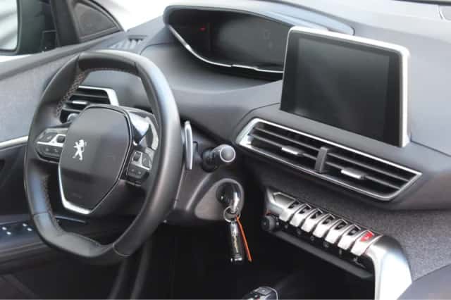 Peugeot 3008 (2019) thumbnail 30