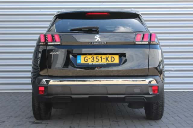 Peugeot 3008 (2019) thumbnail 8