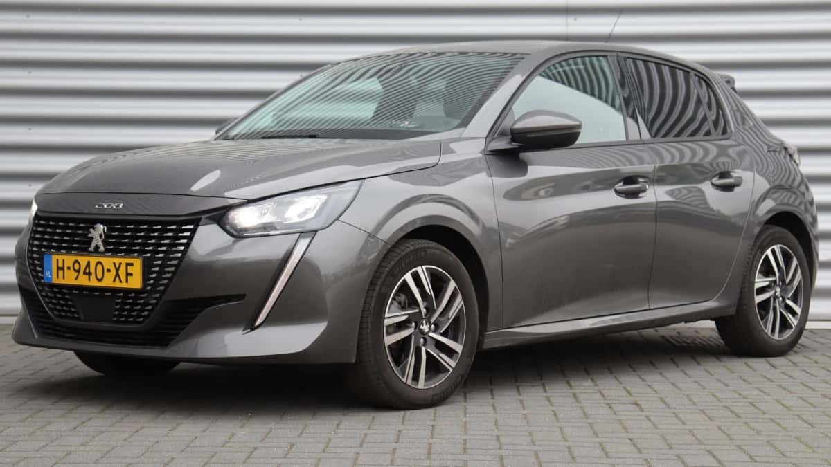 Peugeot 208 (2020) — foto 1