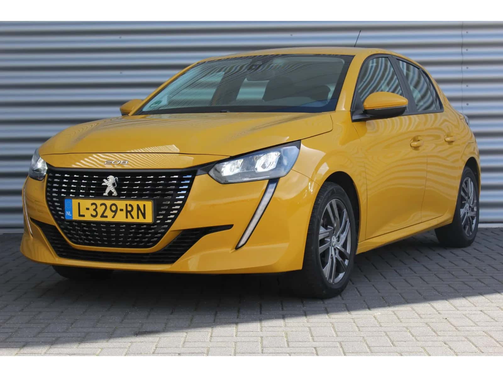 Peugeot 208 (2021) — foto 1