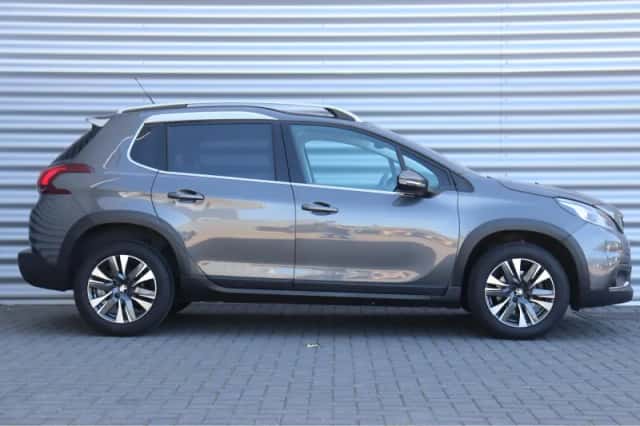 Peugeot 2008 (2019) thumbnail 3