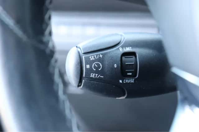Peugeot 2008 (2019) thumbnail 21