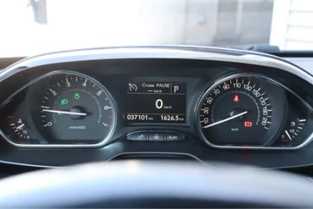 Peugeot 2008 (2019) thumbnail 24
