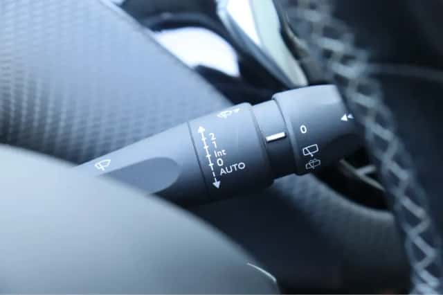 Peugeot 2008 (2019) thumbnail 26