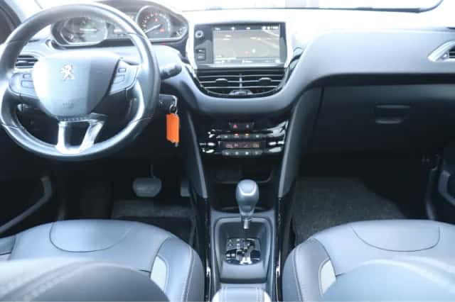 Peugeot 2008 (2019) thumbnail 34