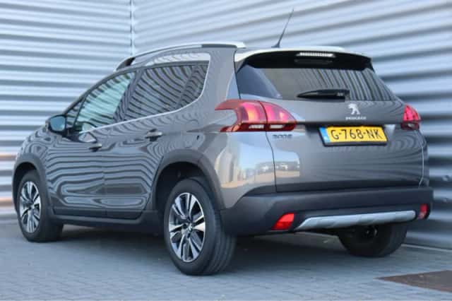 Peugeot 2008 (2019) thumbnail 7