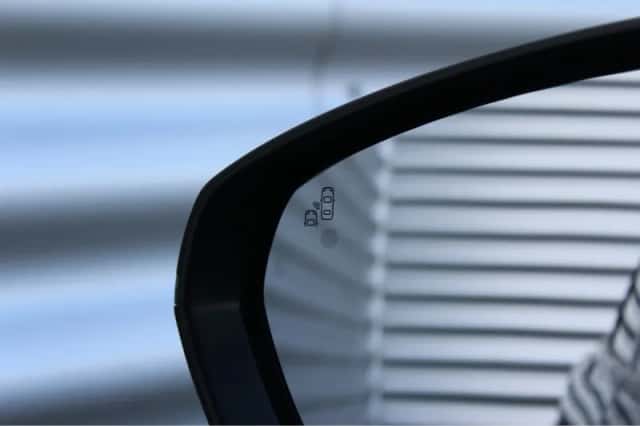 Peugeot 3008 (2023) thumbnail 12