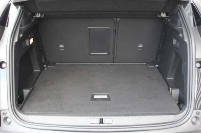 Peugeot 3008 (2023) thumbnail 16