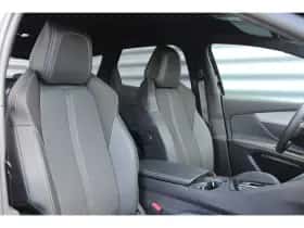Peugeot 3008 (2023) thumbnail 18