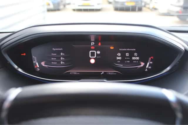 Peugeot 3008 (2023) thumbnail 22