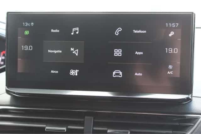 Peugeot 3008 (2023) thumbnail 28