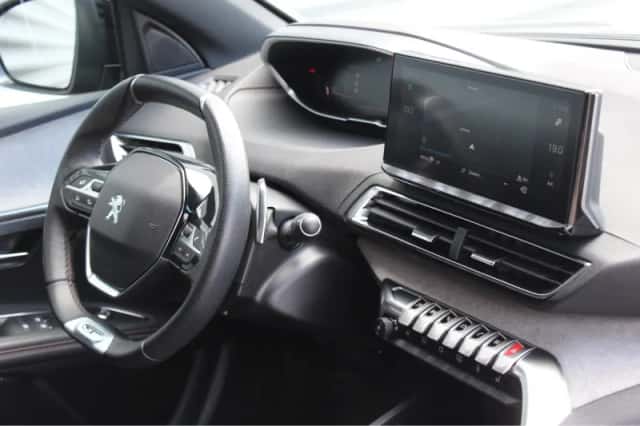Peugeot 3008 (2023) thumbnail 33