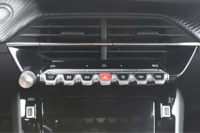 Peugeot 2008 (2025) thumbnail 31