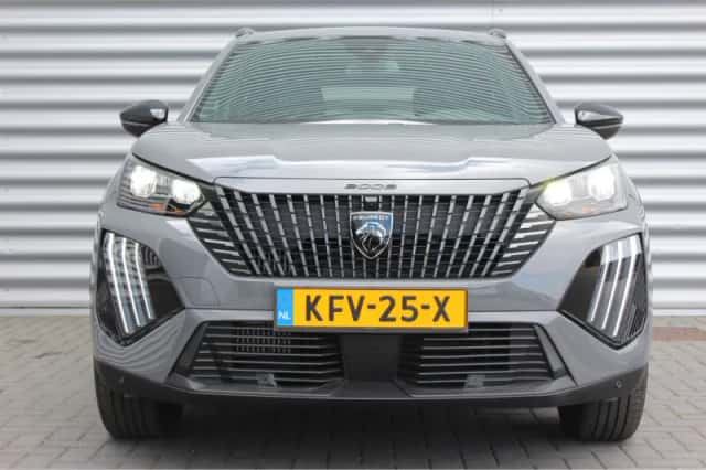 Peugeot 2008 (2025) thumbnail 5