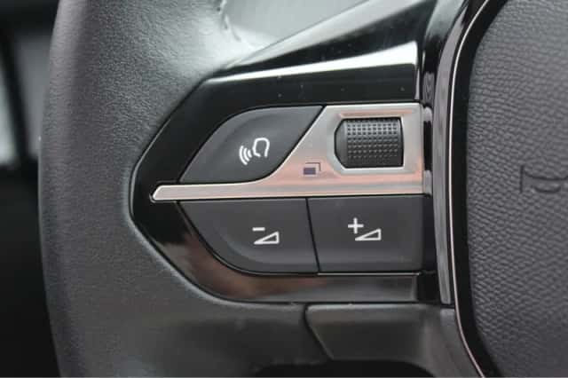 Peugeot 208 (2024) thumbnail 22