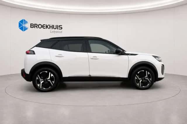 Peugeot e-2008 (2024) thumbnail 3