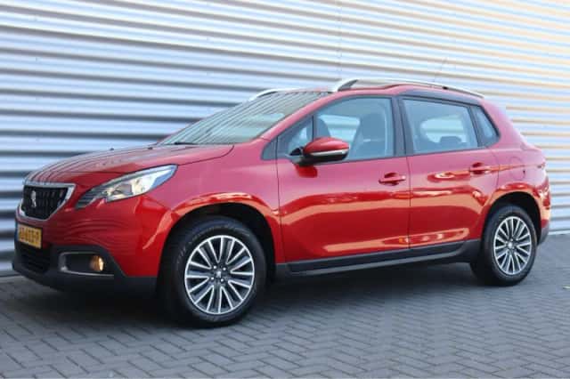 Peugeot 2008 (2018) thumbnail 6