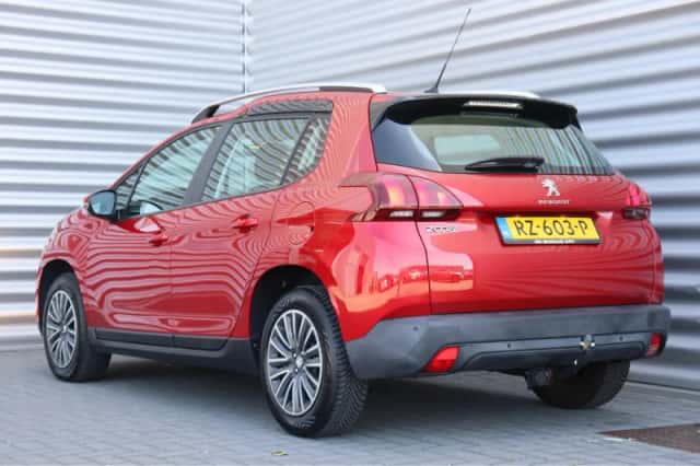 Peugeot 2008 (2018) thumbnail 7
